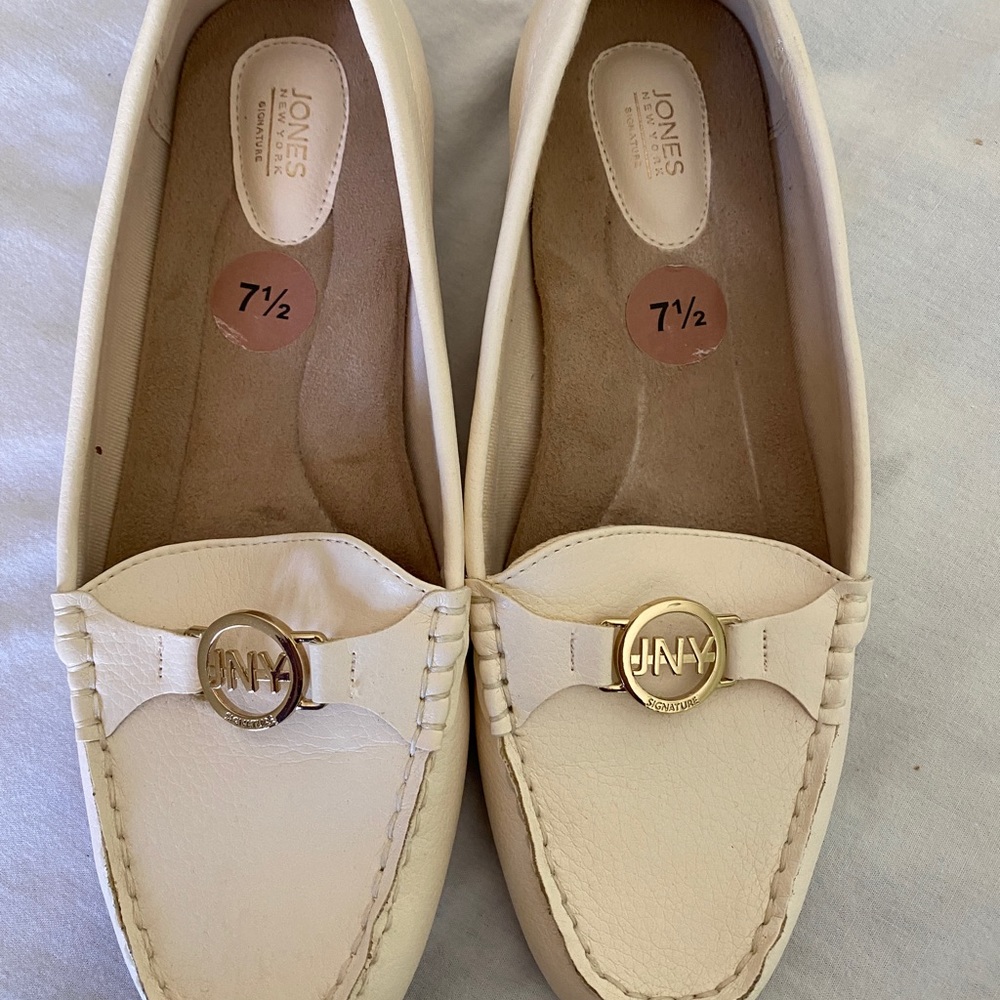 Jones New York Shous